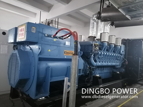 What should we pay attention to when using cooling water in diesel generator set